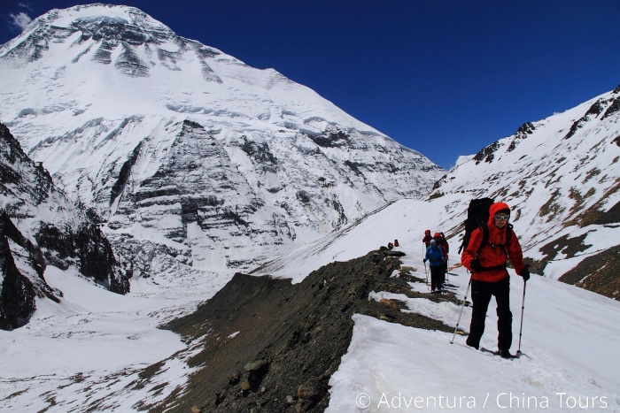 Výstup do French Passu s Dhaulagiri za zády