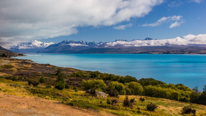 Cesta k Mt. Cook podél jezera Pukaki