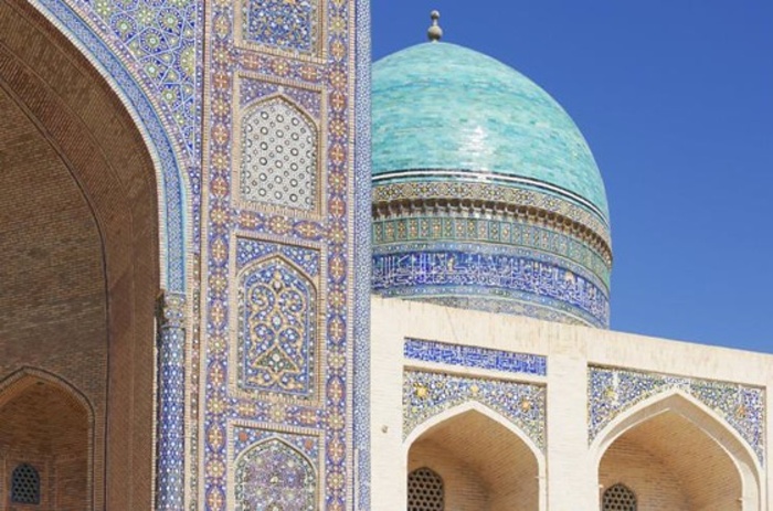 Kdo by odolal těmto zářivě modrým kupolím? Buchara, Uzbekistán © Laurie Noble / Getty Images