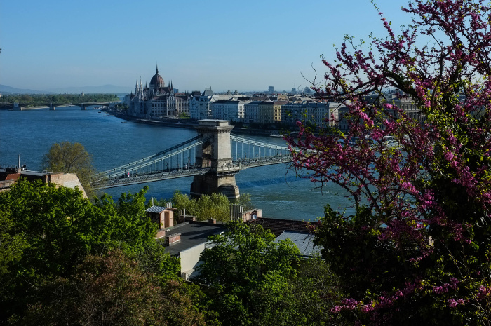 Budapešť - pohled na Parlament